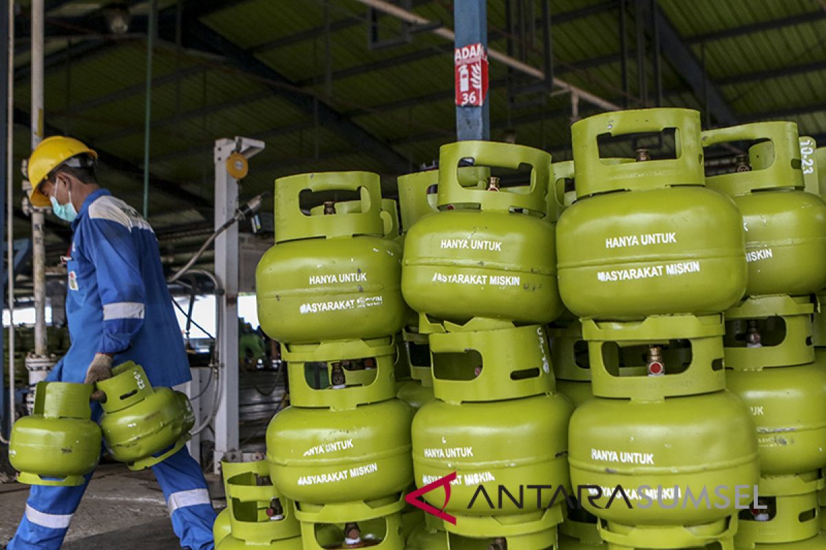 Pertamina salurkan gas elpiji untuk dapur umum