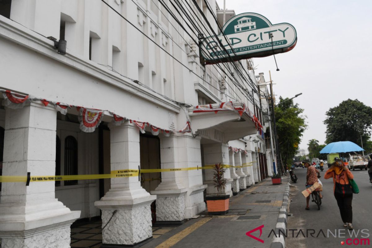 Tempat hiburan buka tanpa pembatasan jadi persoalan  serius COVID-19