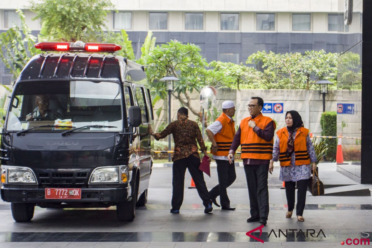 KPK detains central Kalimantan "DPRD" members