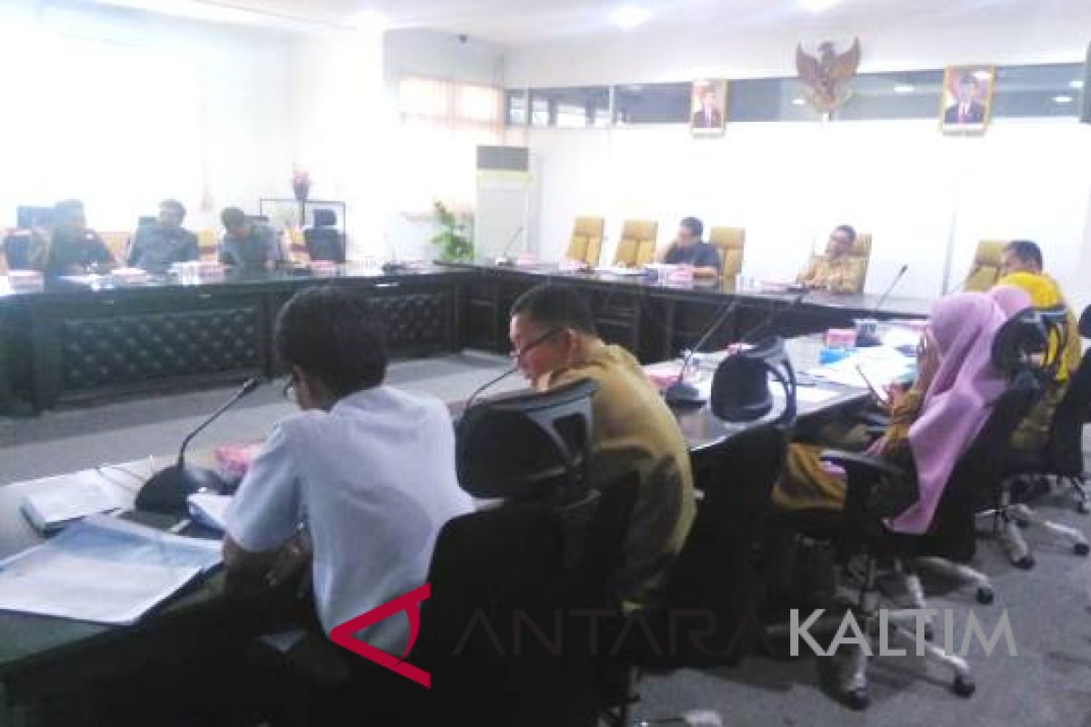 DPRD Paser godok Raperda tata niaga sawit