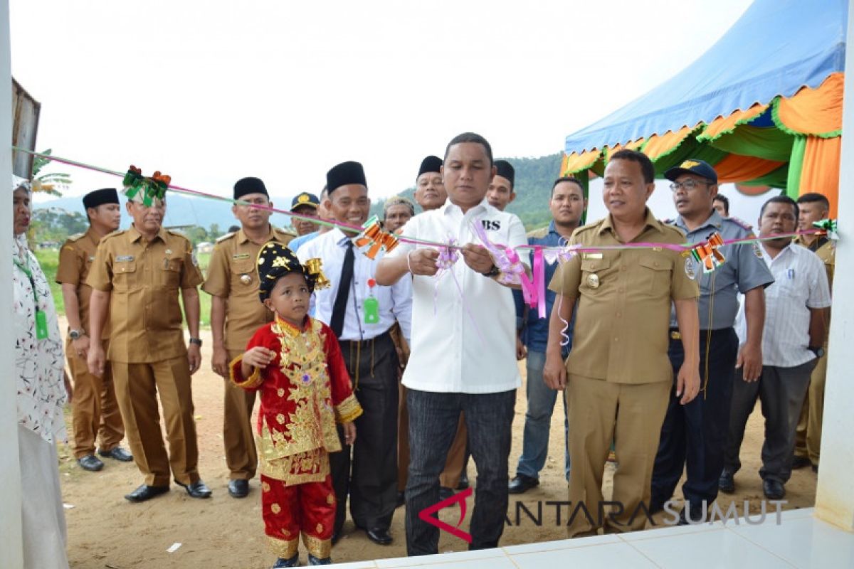 Bupati resmikan ruang kelas baru MIS mutiara pandan