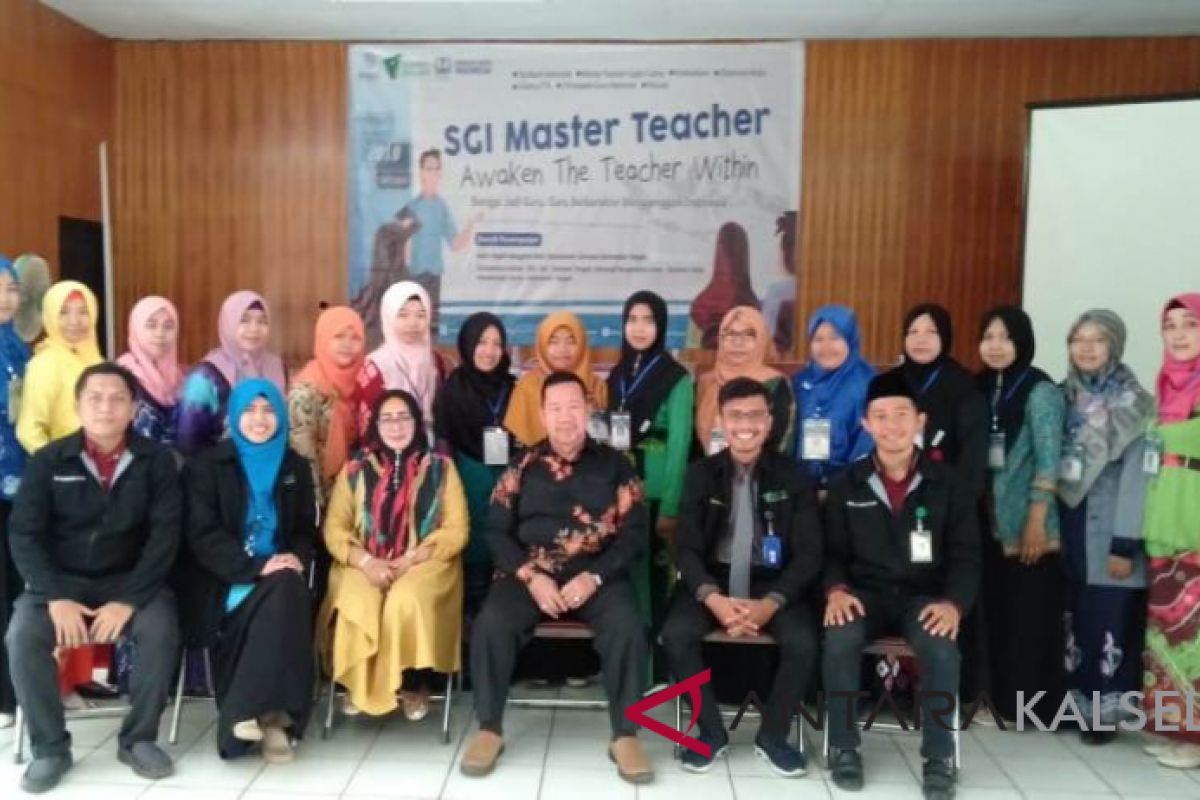 Sekolah Guru Indonesia Master Teacher Membuka Program di HST