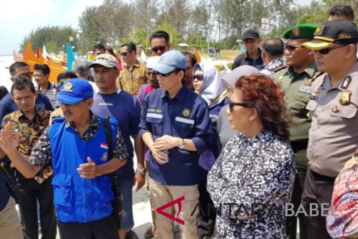 Menteri Susi: nelayan Belitung Timur dapat usir tambang ilegal