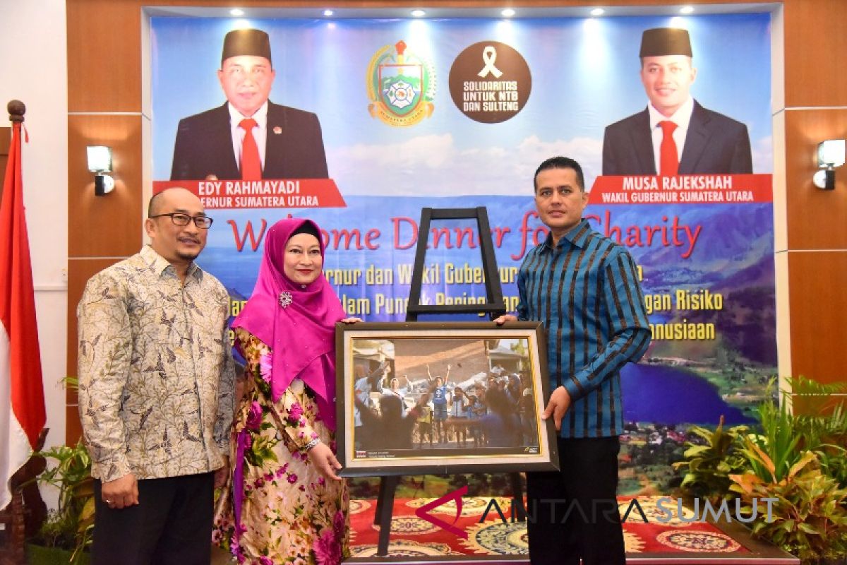 Warga SUmut kumpulkan bantuan bencana Rp.400 juta