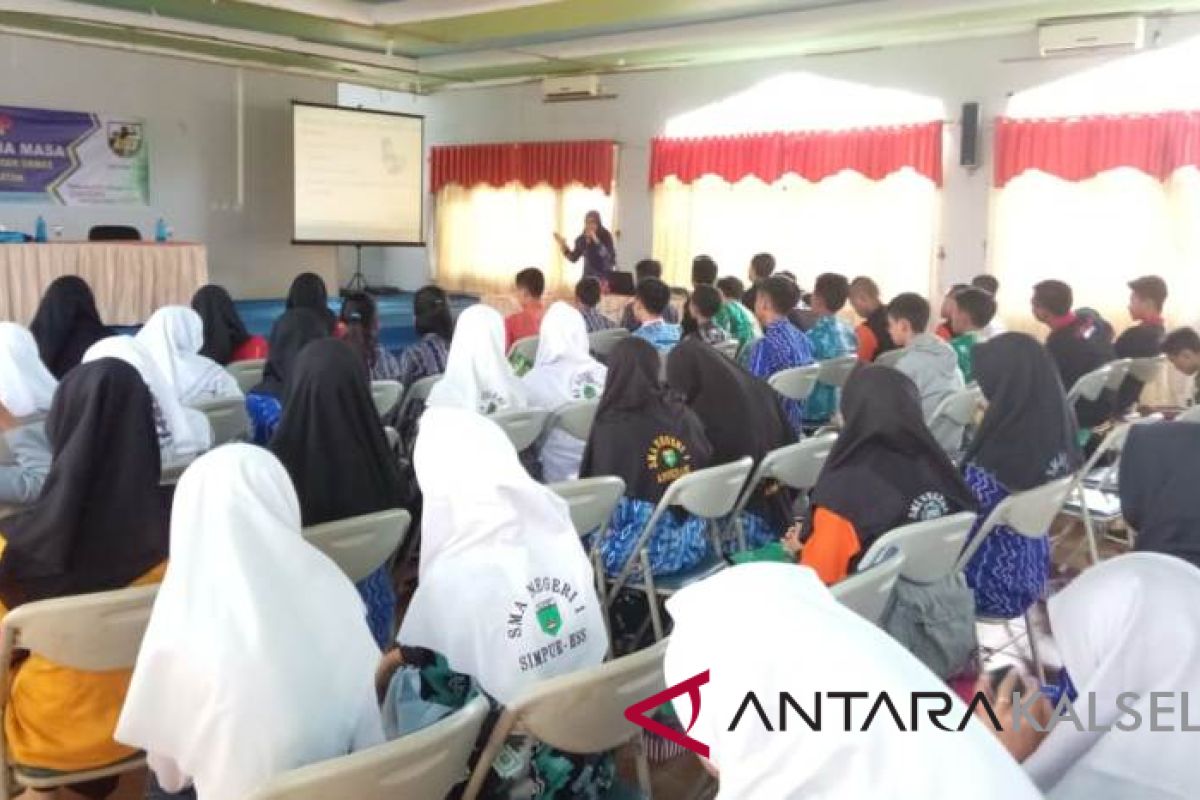 KNPI HSS gelar workshop kehumasan dan media massa