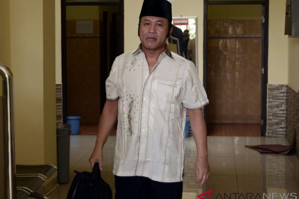 Zainudin Hasan menangis usai jalani sidang