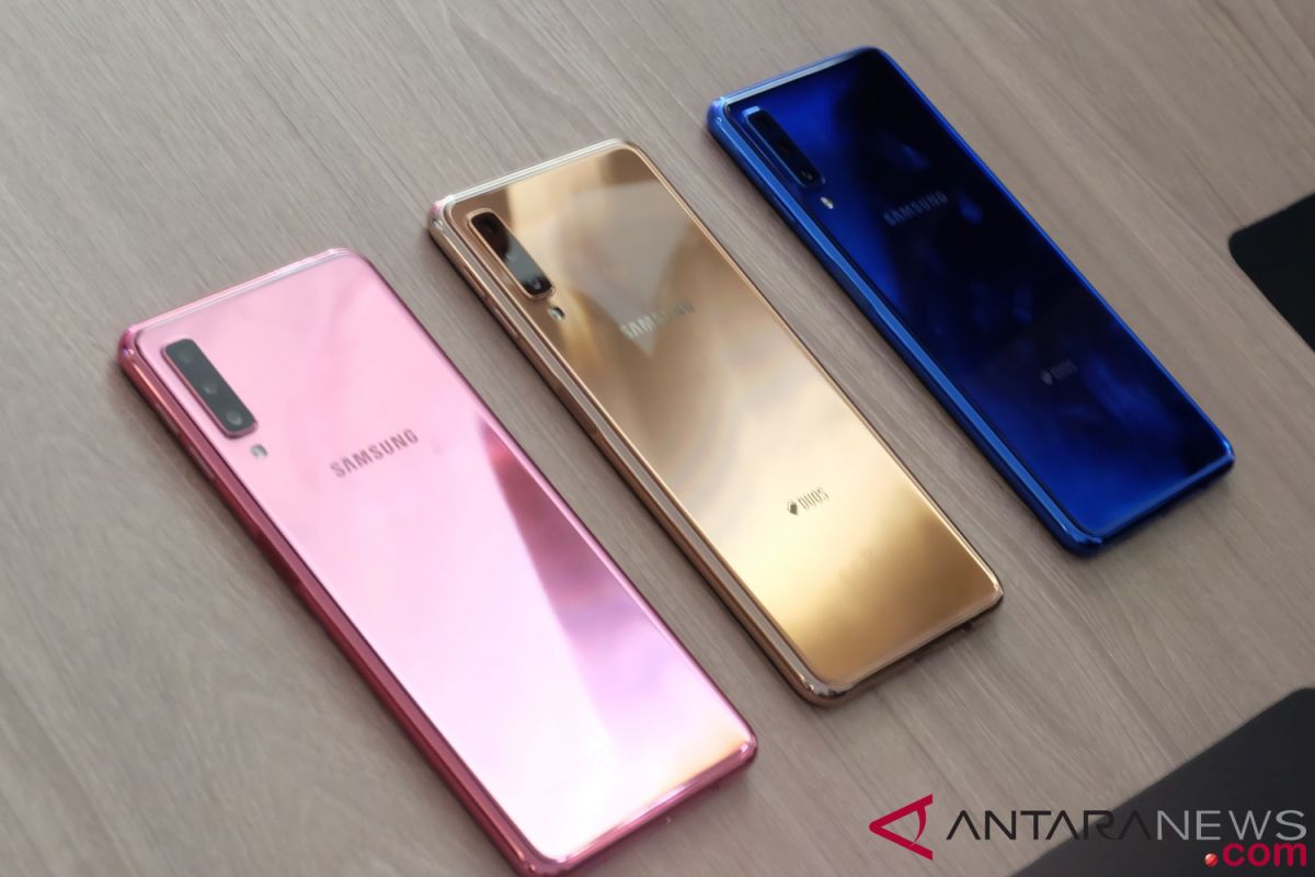 Samsung Serius Garap Ponsel Semi Flagship