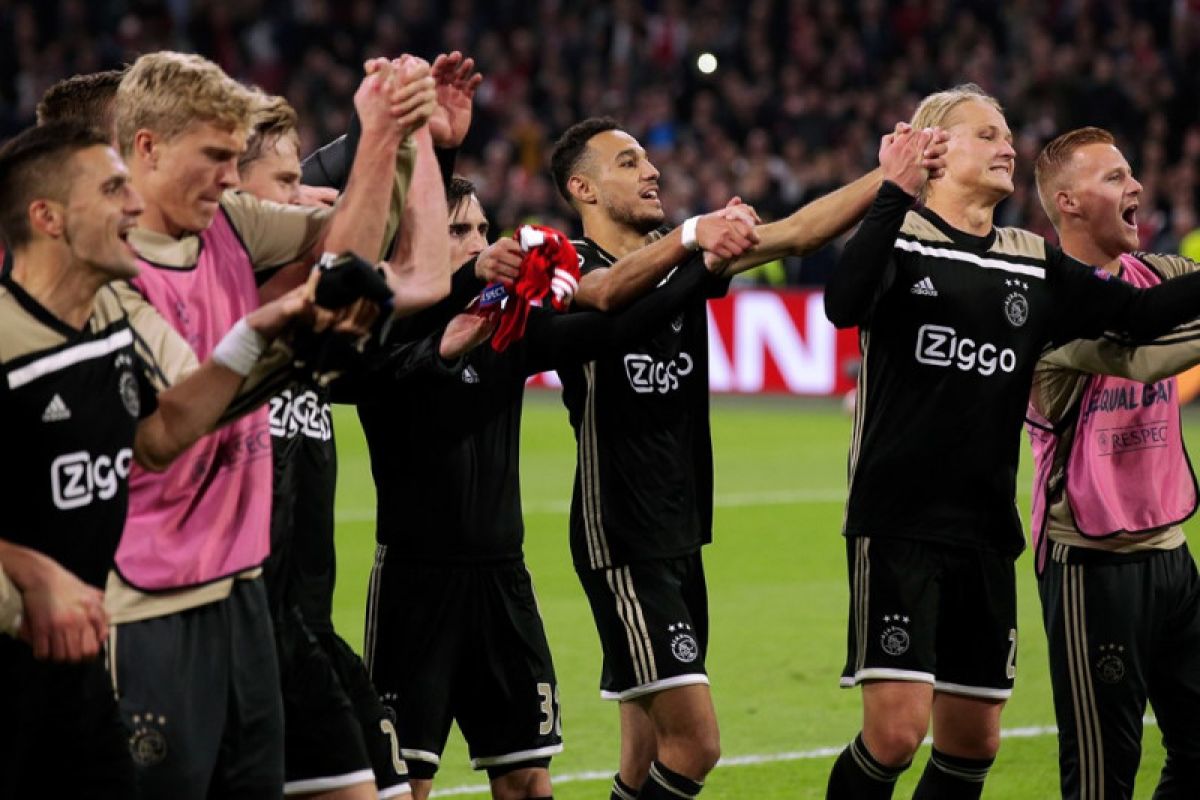 Hasil dan klasemen Grup E, Ajax dan Muenchen belum terbendung