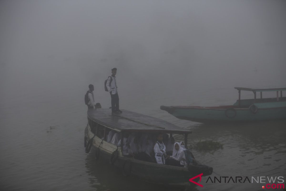 Kapolda-Pangdam turun tangan padamkan kebakaran lahan Sumsel