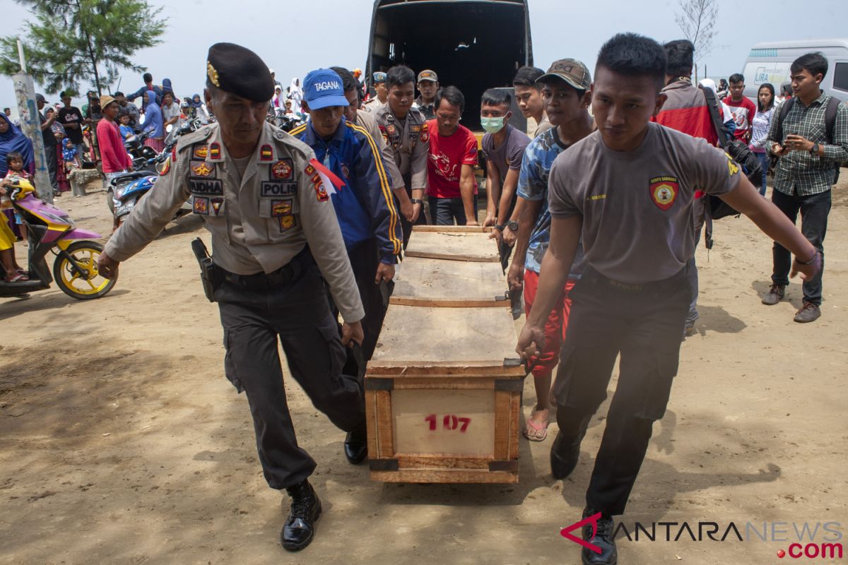 Dinas Kesehatan Bangka Tengah siapkan 20 ambulan evakuasi korban Lion Air