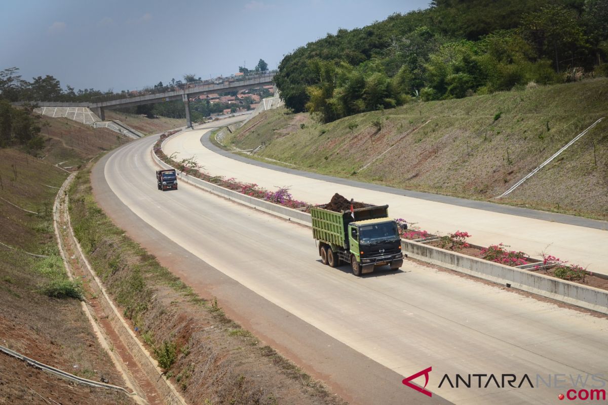 Terowongan kanan Tol Cisumdawu ditargetkan tembus November