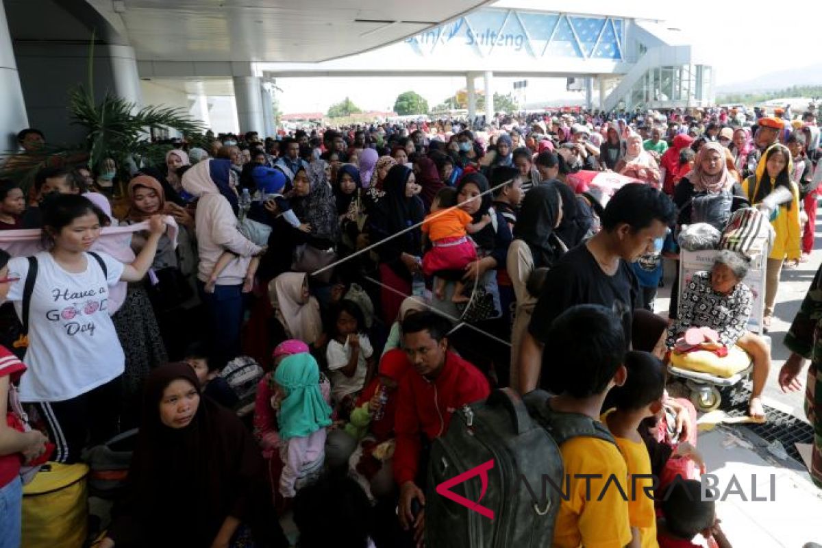 Satu keluarga korban gempa Palu ke Jembrana