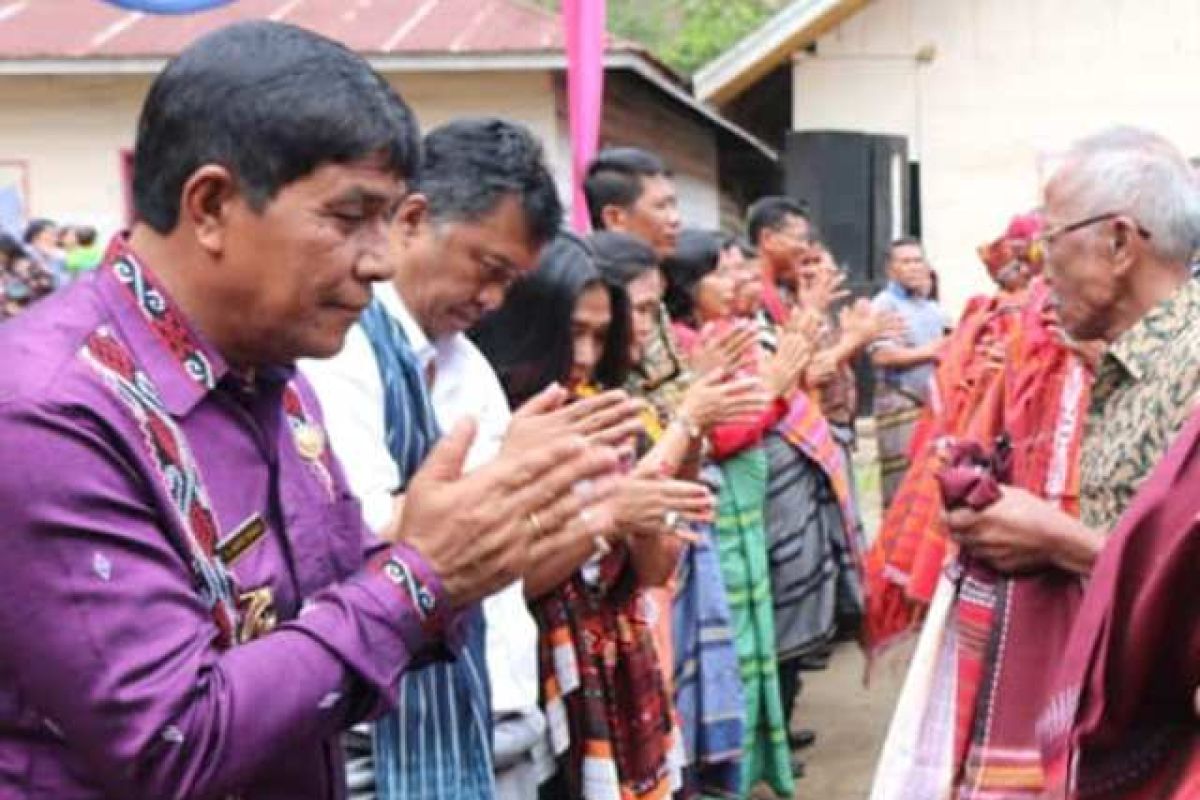 Wabup Samosir apresiasi Rumah Belajar Sianjur Mulamula