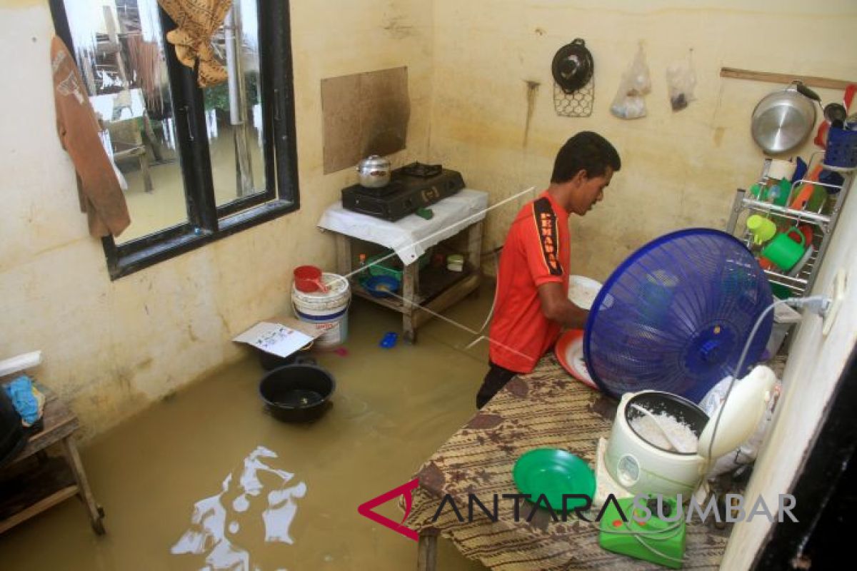 Banjir landa Aceh Barat