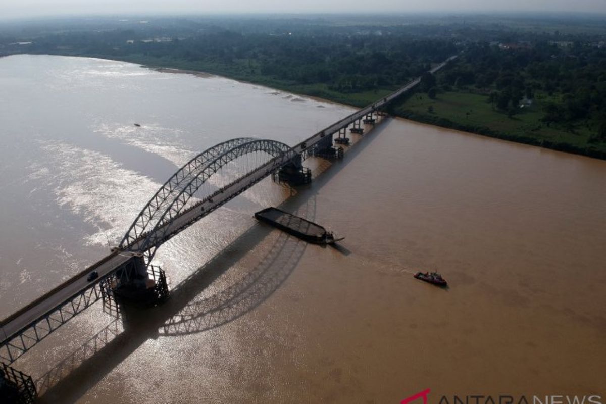 Jalur kapal batubara di Sungai Batanghari masih dievaluasi