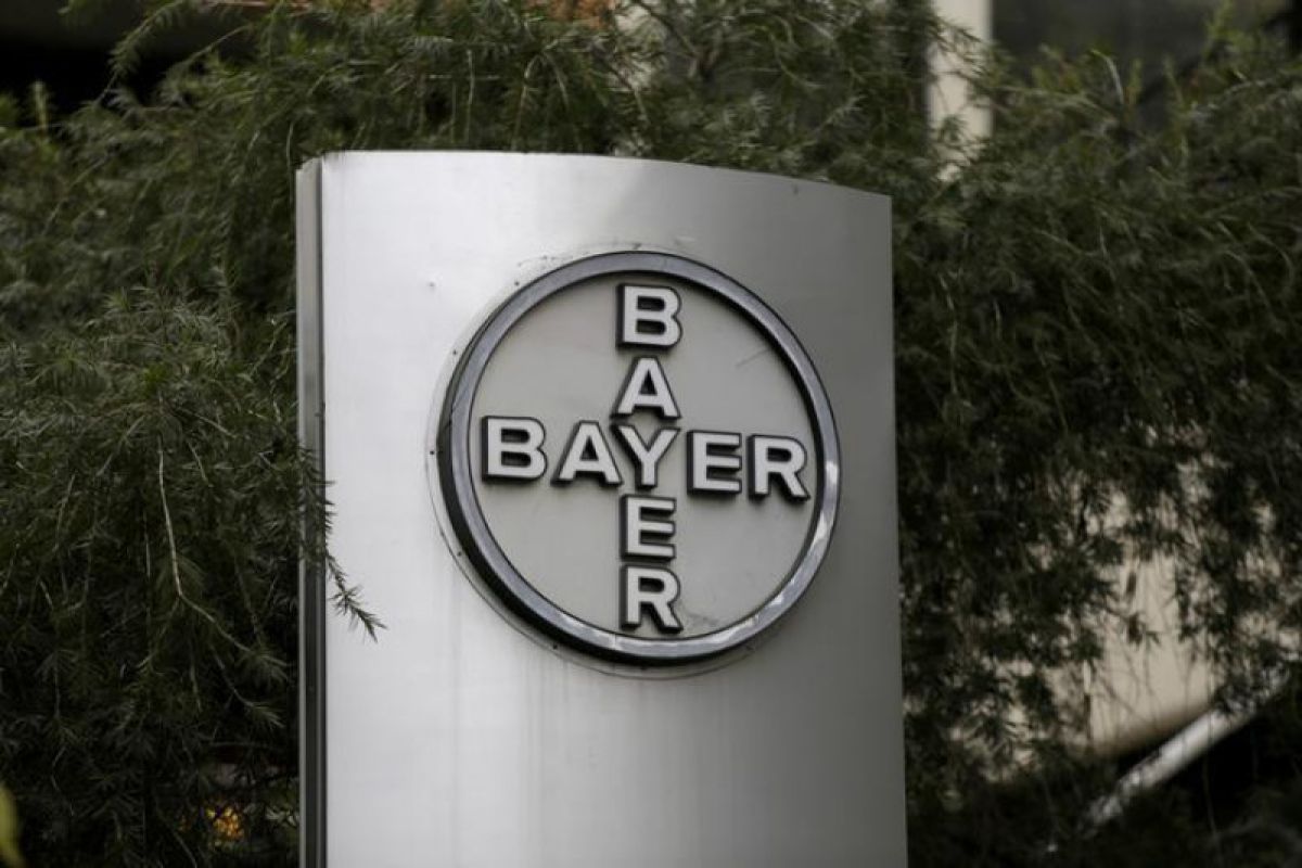 Indeks Jerman ditutup melemah 1,48 persen, saham Bayer paling aktif