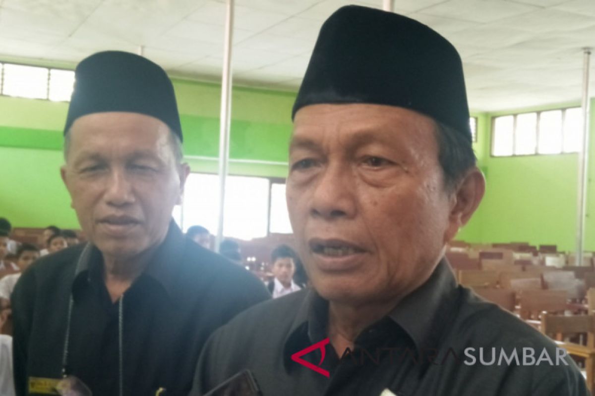 3.174 pelajar miskin terima beasiswa Padang Pariaman Cerdas