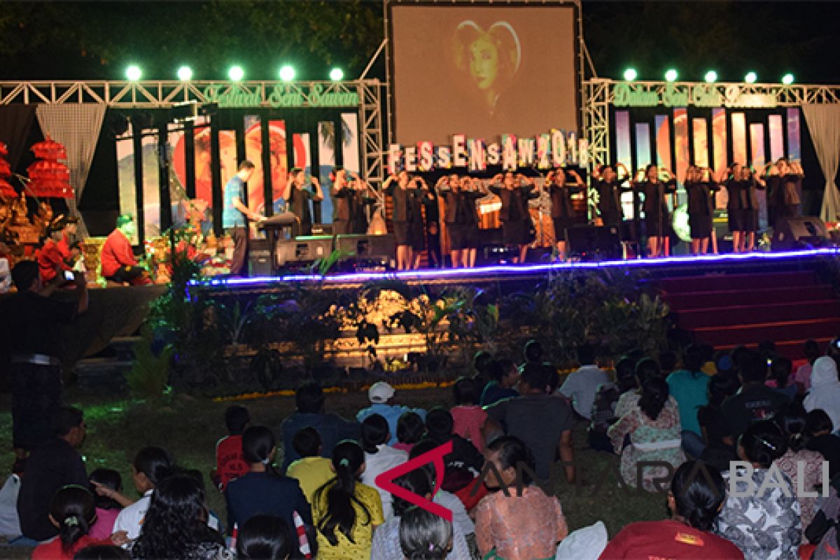 Ratusan seniman Buleleng meriahkan Festival Seni Sawan