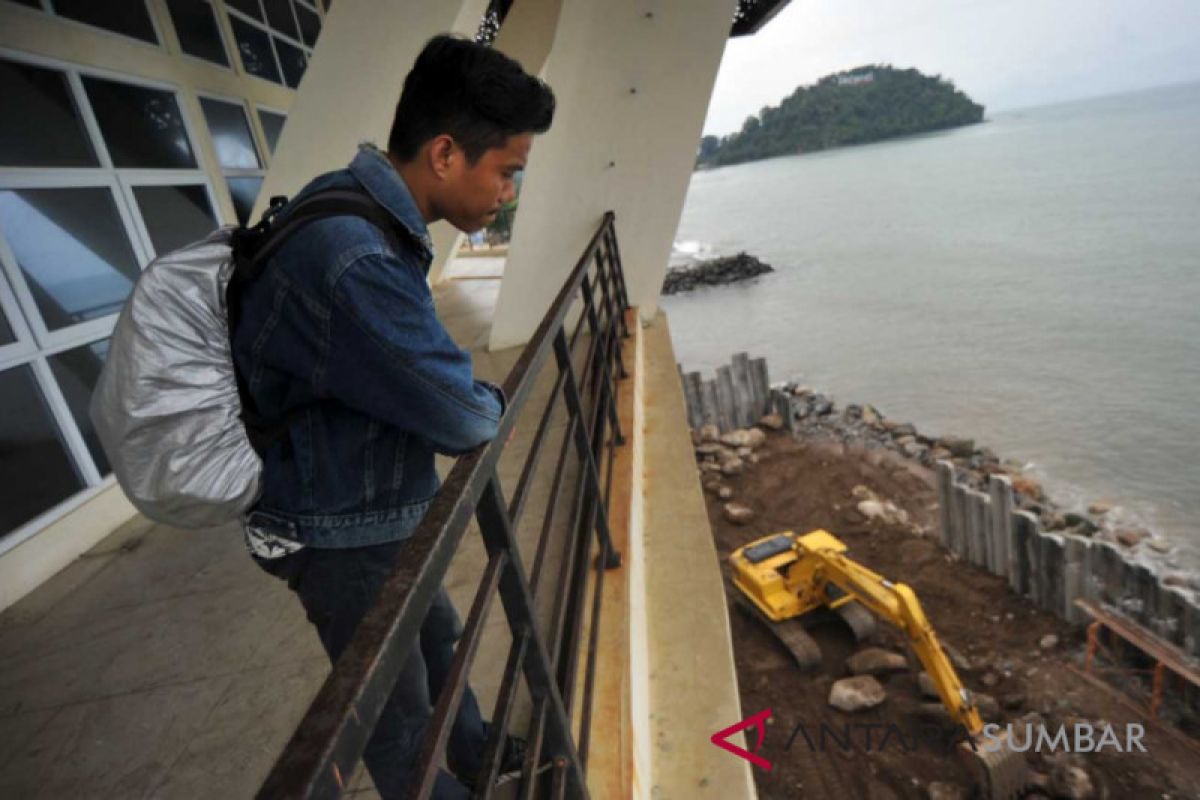 Pesisir Selatan percepat bangun pasar berbasis shelter tsunami