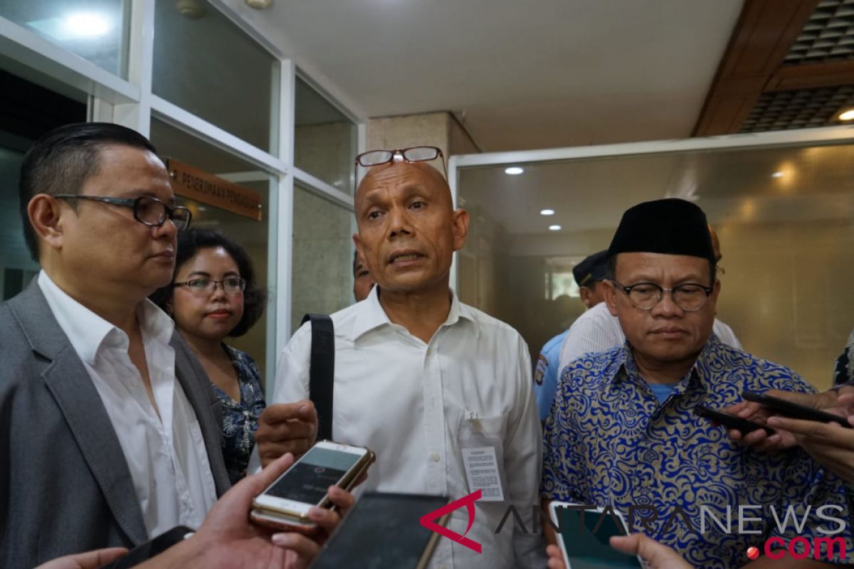 Advokat Pengawal Konstitusi laporkan empat anggota DPR ke MKD