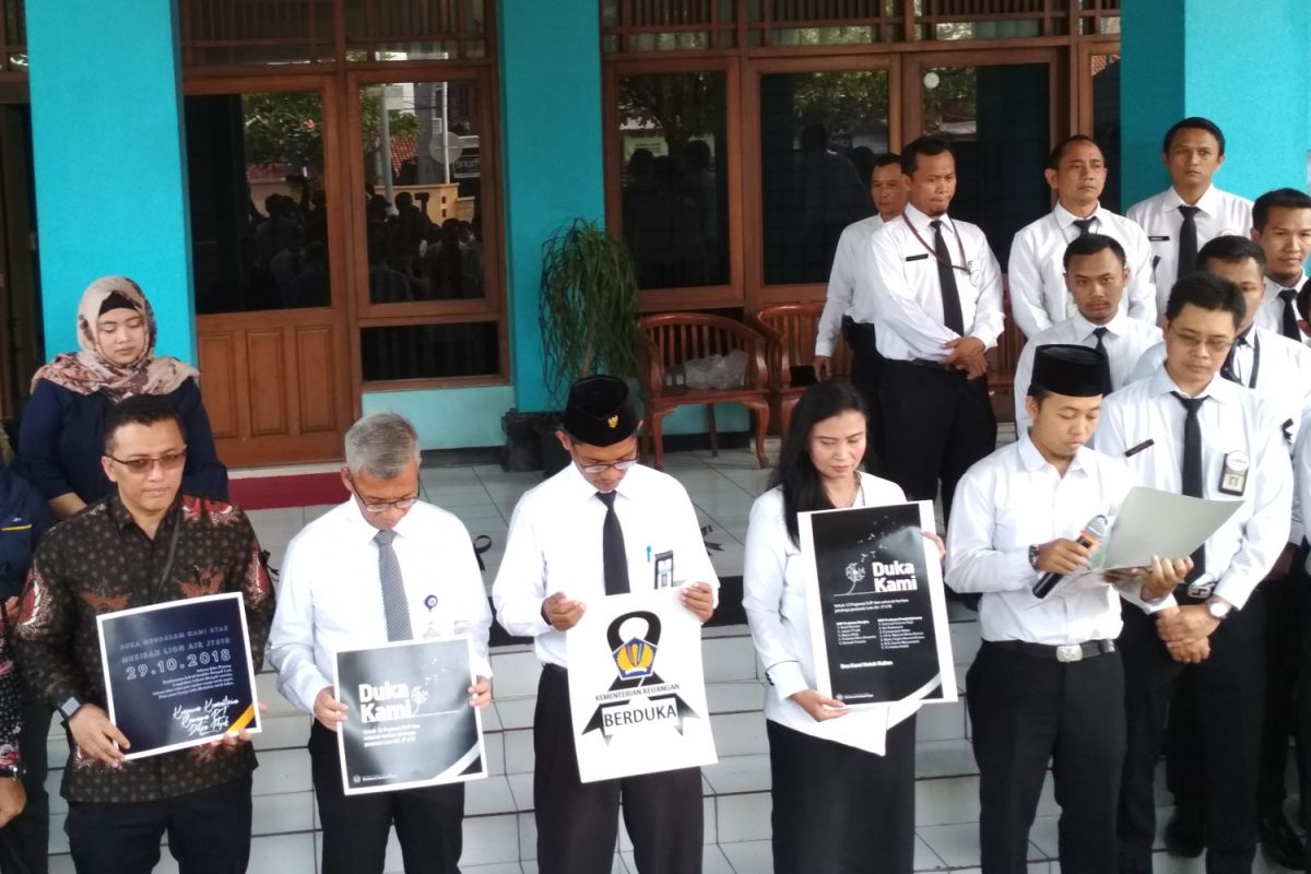 Pegawai Kemenkeu Kudus doa bersama untuk korban Lion Air (VIDEO)