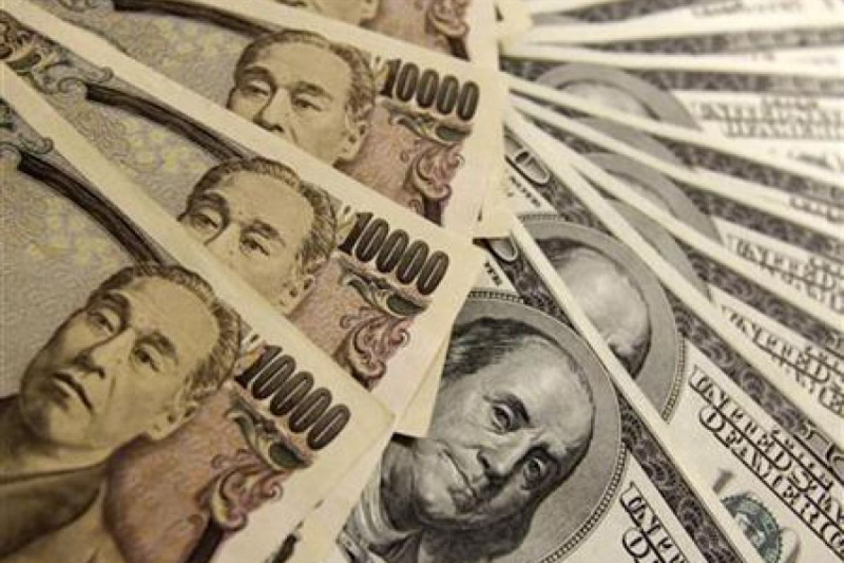 Dolar AS di Tokyo diperdagangkan di paruh atas 112 yen