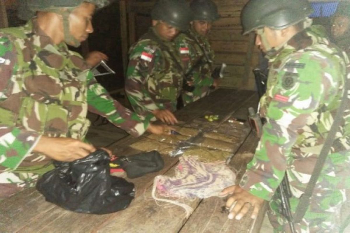 Kostrad sita paket ganja di Mosso Papua