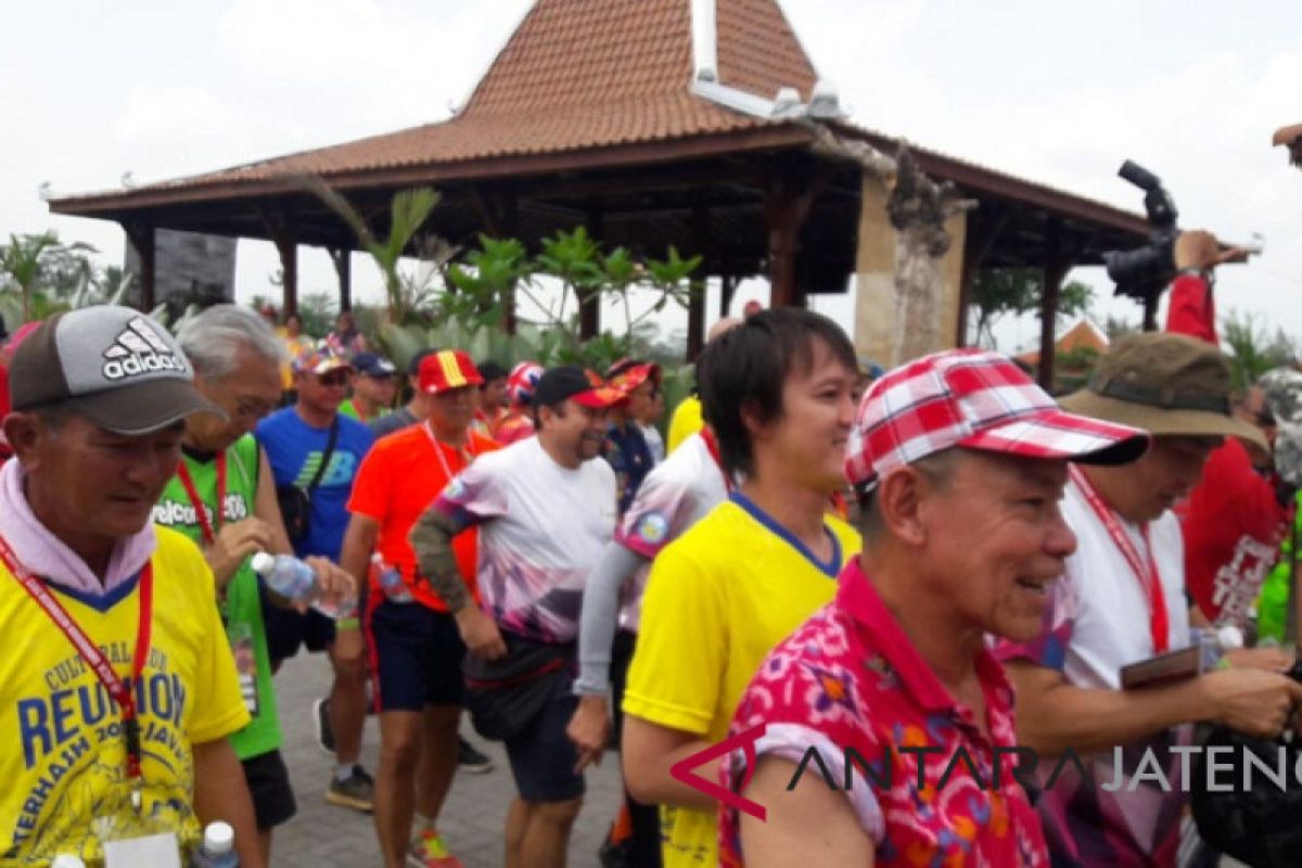 1.500 Hasher ramaikan kawasan wisata Borobudur
