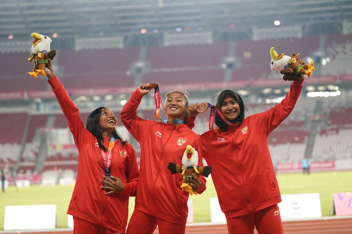 Asian Para Games - Indonesia wins all medals in women t13`s 100-m sprint