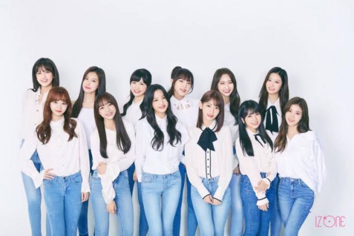 IZONE pecahkan rekor girlband Korea