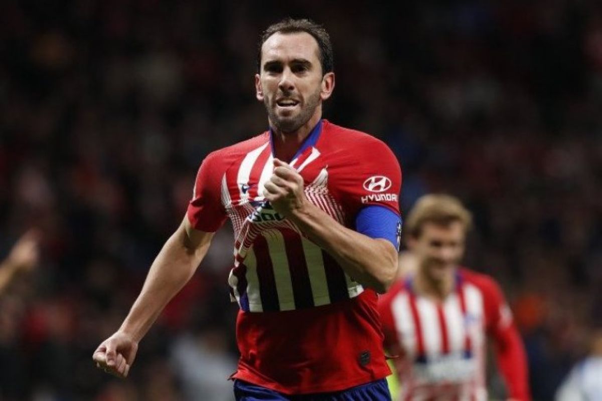 MU dan Tottenham ingin boyong Diego  Godin ke Inggris