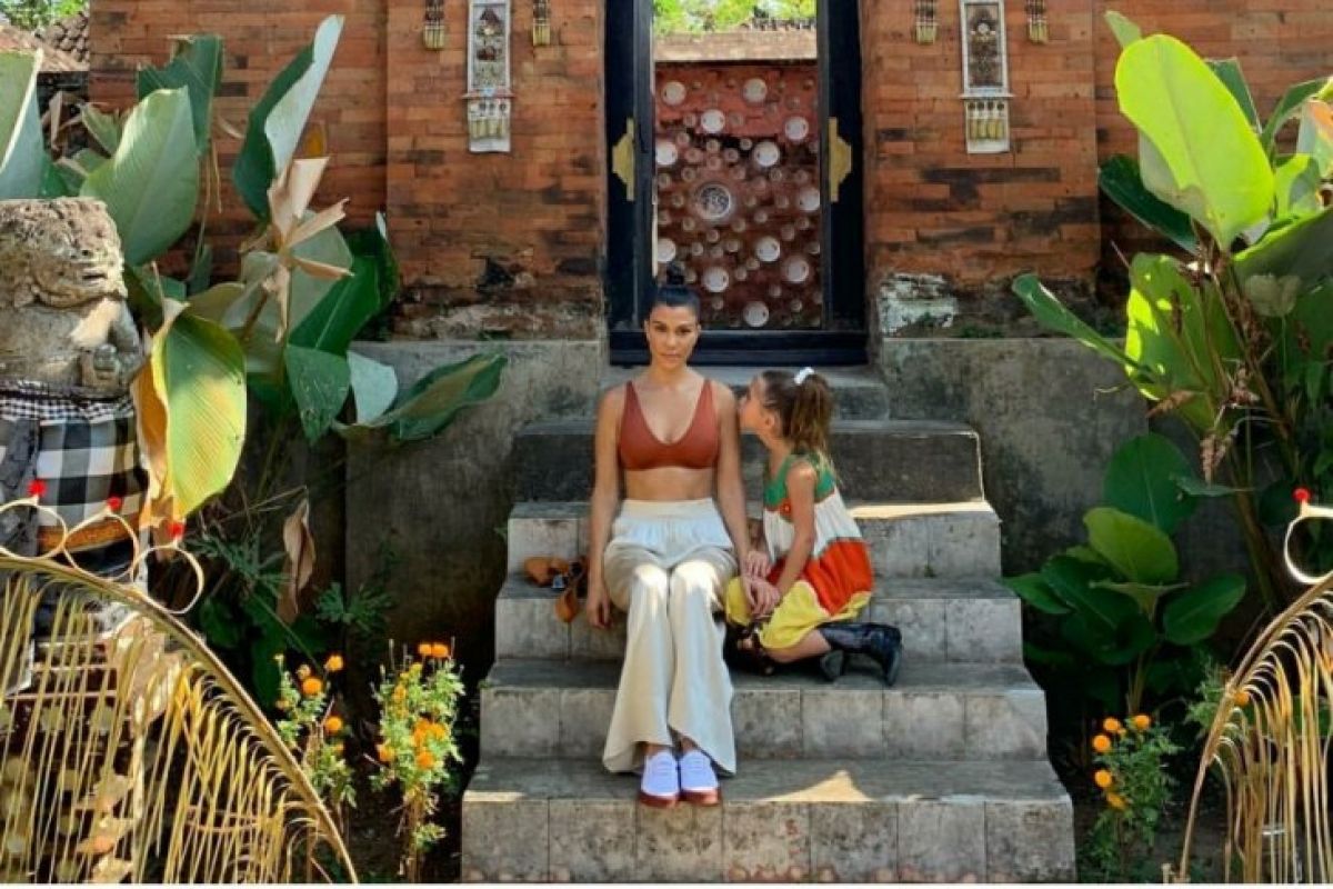 Keluarga Kardashian berlibur di Bali
