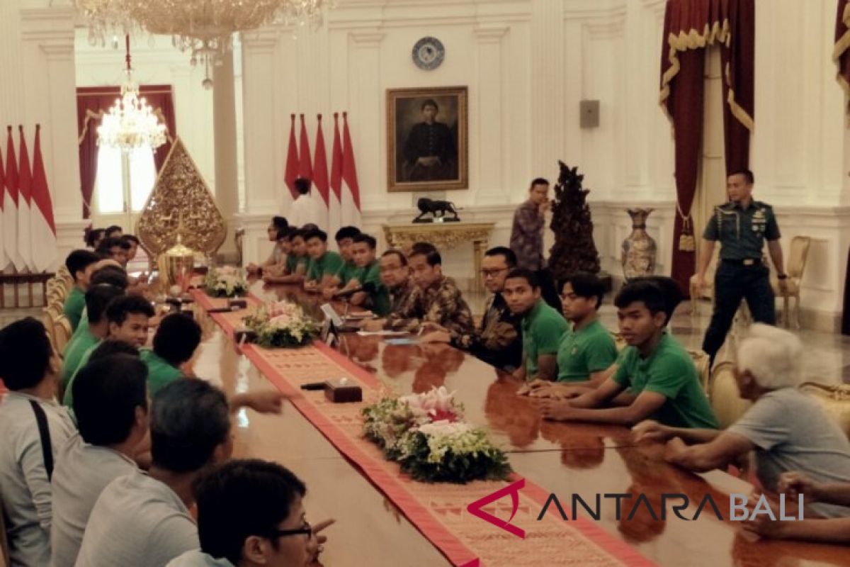 Presiden terima kontingen Timnas U-16