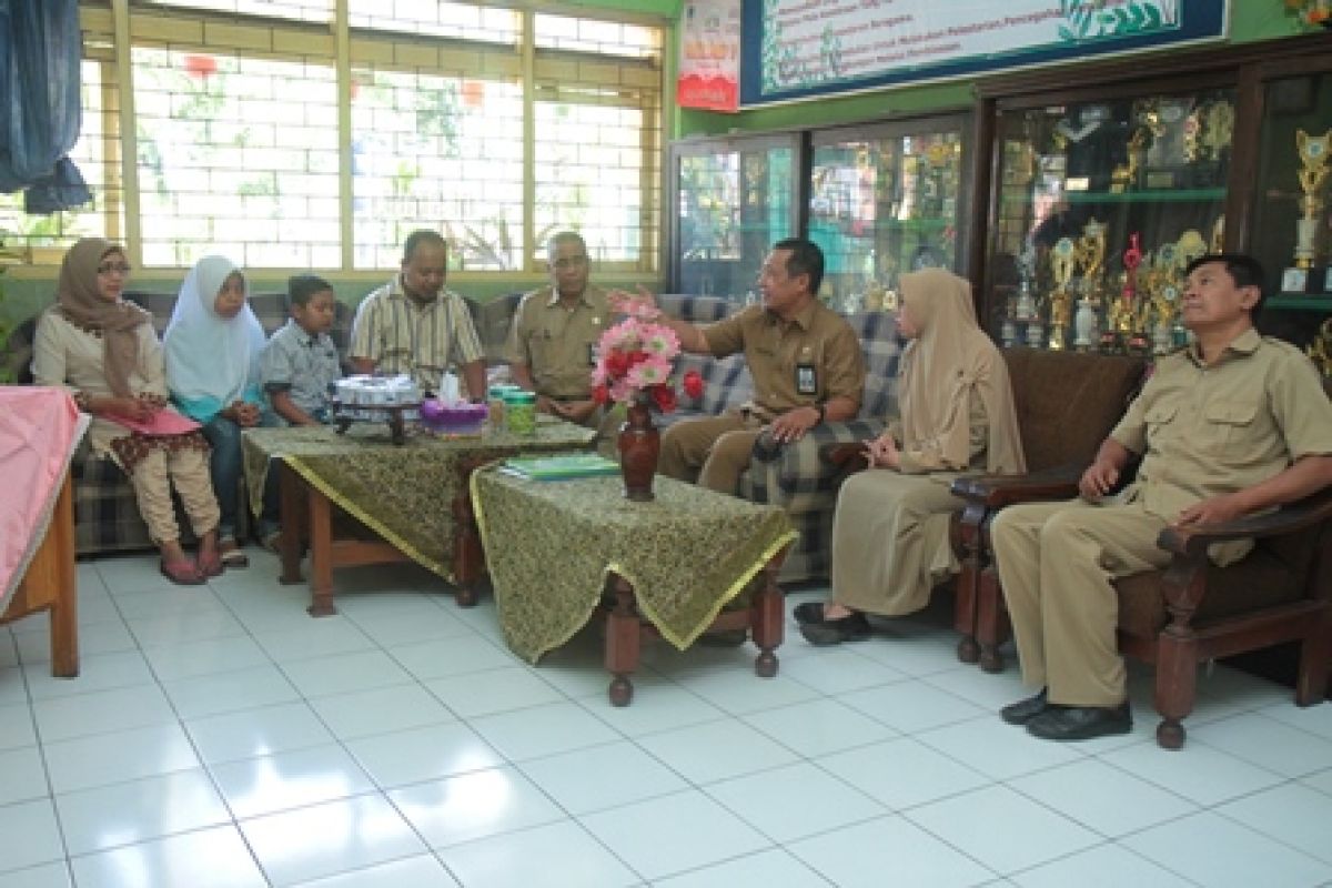 Anak Korban Gempa Palu,  Sekolah Sementara di Kota Probolinggo