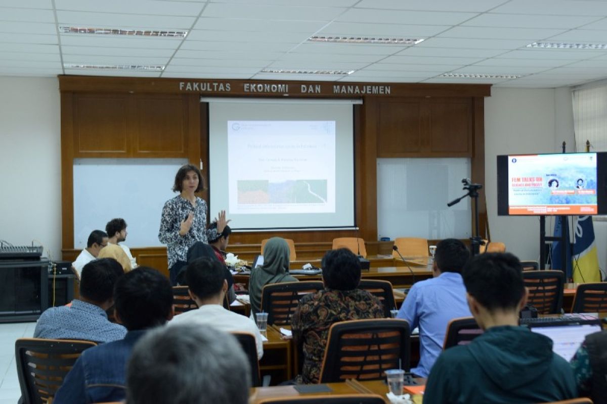 Kuliah tamu Departemen Ilmu Ekonomi IPB: 