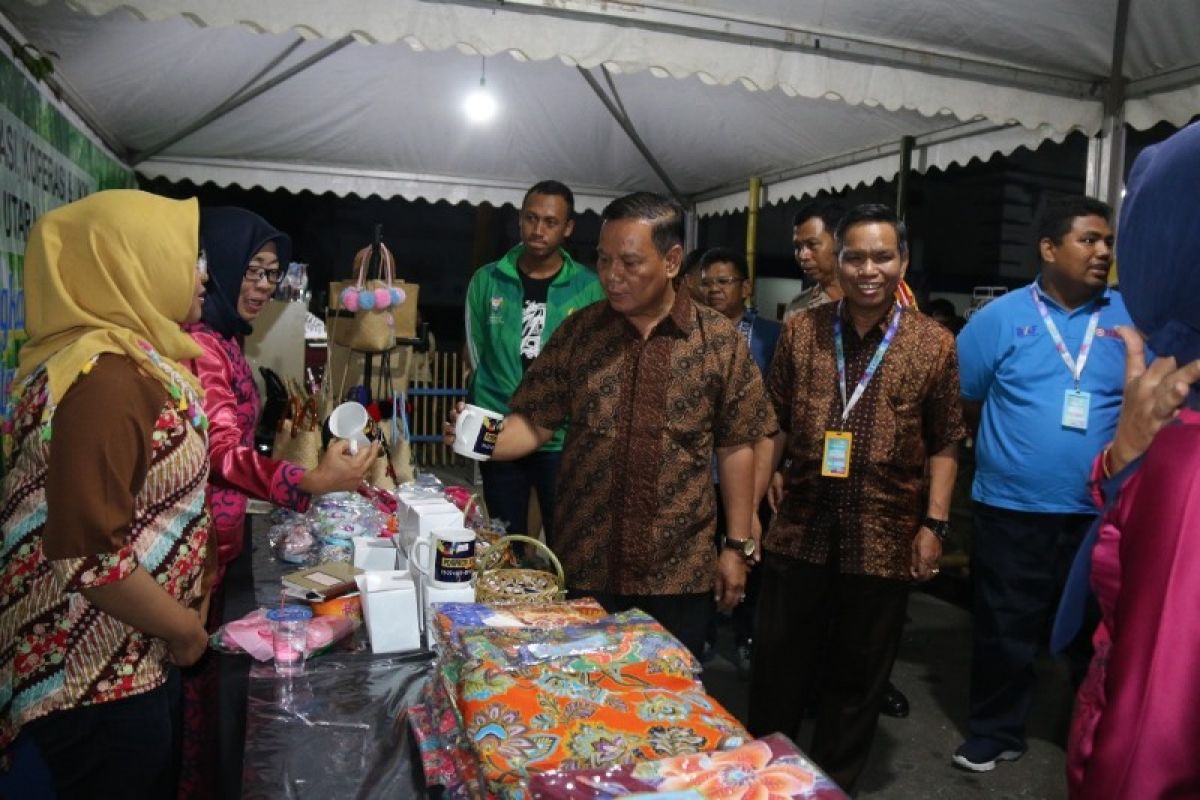 Puluhan stand 'mini festival' meriahkan porprov