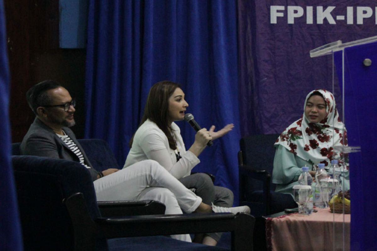 Belajar parenting era digital, Himaiko IPB hadirkan Mona Ratuliu