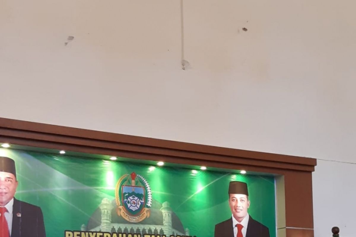 Gubernur beri tali asih Hafiz 10 Juzz