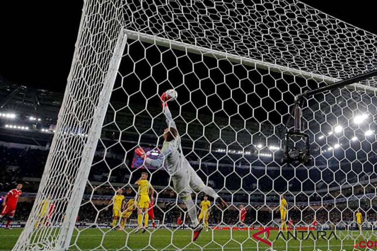 Olsen lakukan penyelamatan gemilang Swedia imbangi Rusia 0-0