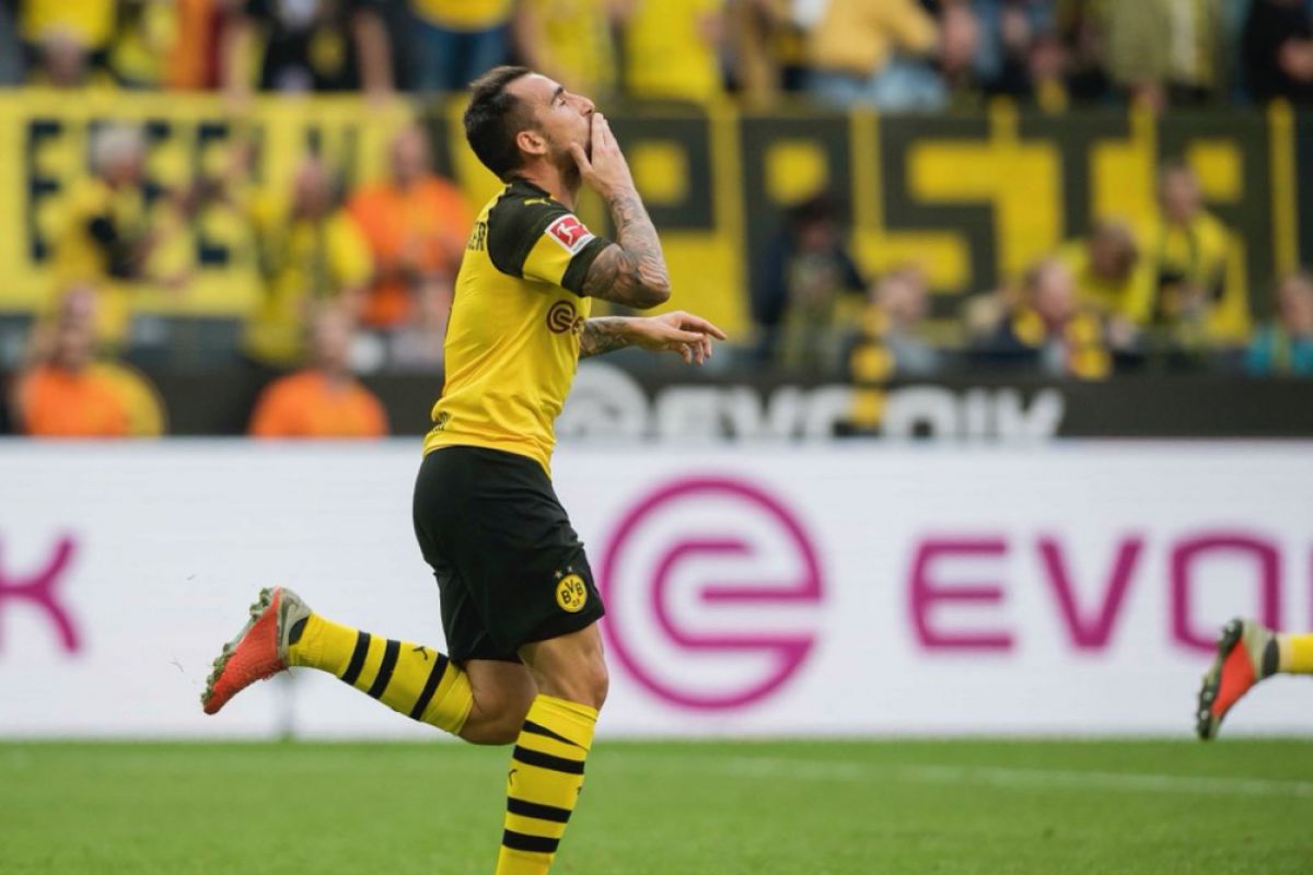Alcacer sumbang trigol, Dortmund mantap puncaki klasemen