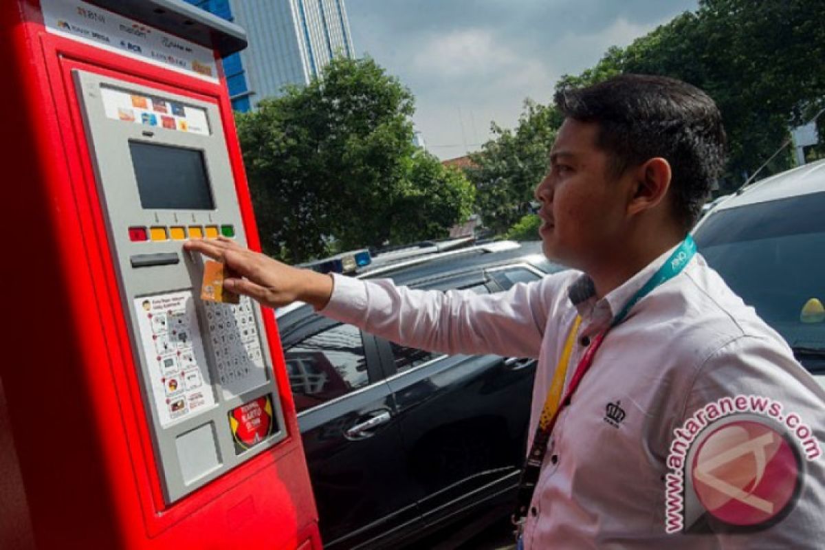 Perusda Parkir-PT KTI tandatangani PKS parkir elektronik