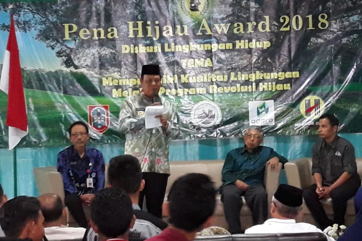 Gubernur Kalsel raih Anugerah Pena HIjau Award 2018