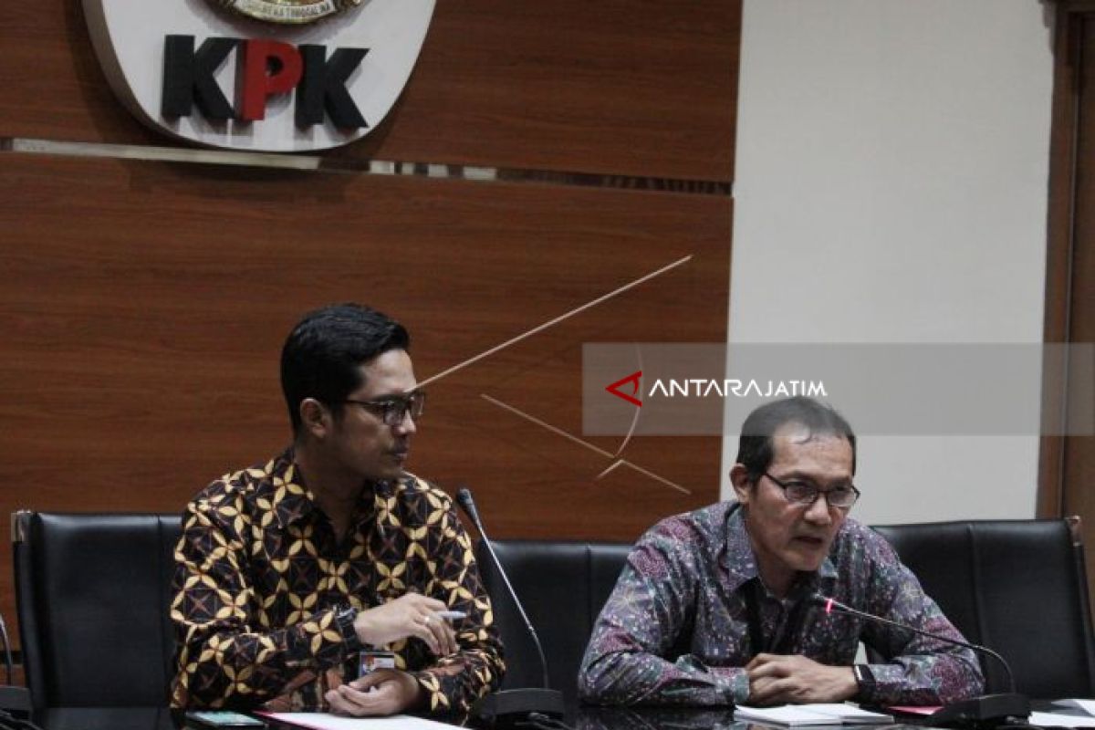 KPK Geledah Rumah Anak Bupati Malang