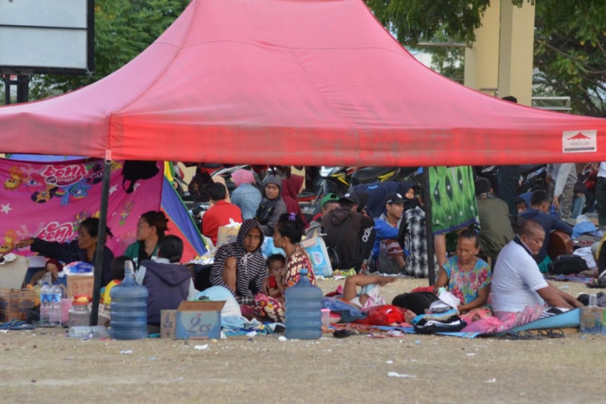 Pengungsi di Kamarora mulai terserang ispa