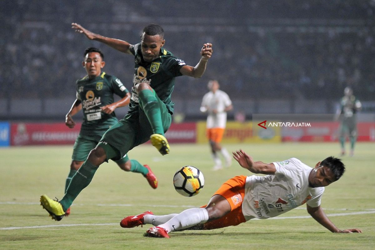 Persebaya Ditaklukkan Borneo FC 0-1 Di GBT - ANTARA News Jawa Timur