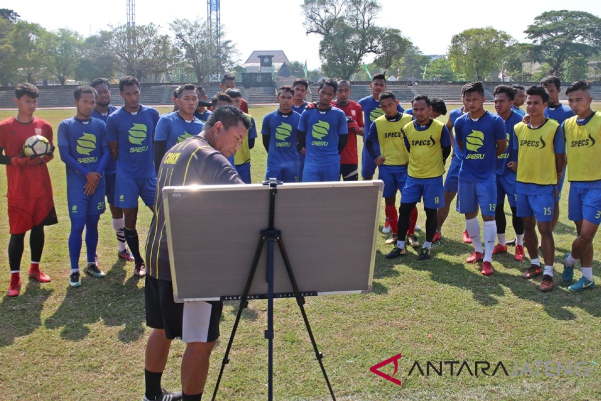 Persis siap bertarung "all out" demi lolos delapan besar