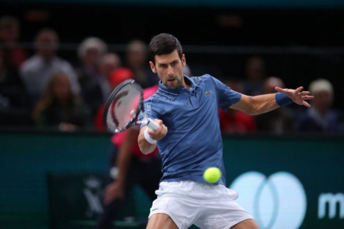 Singkirkan petenis Portugal, Djokovic lolos ke putaran ketiga Paris Masters