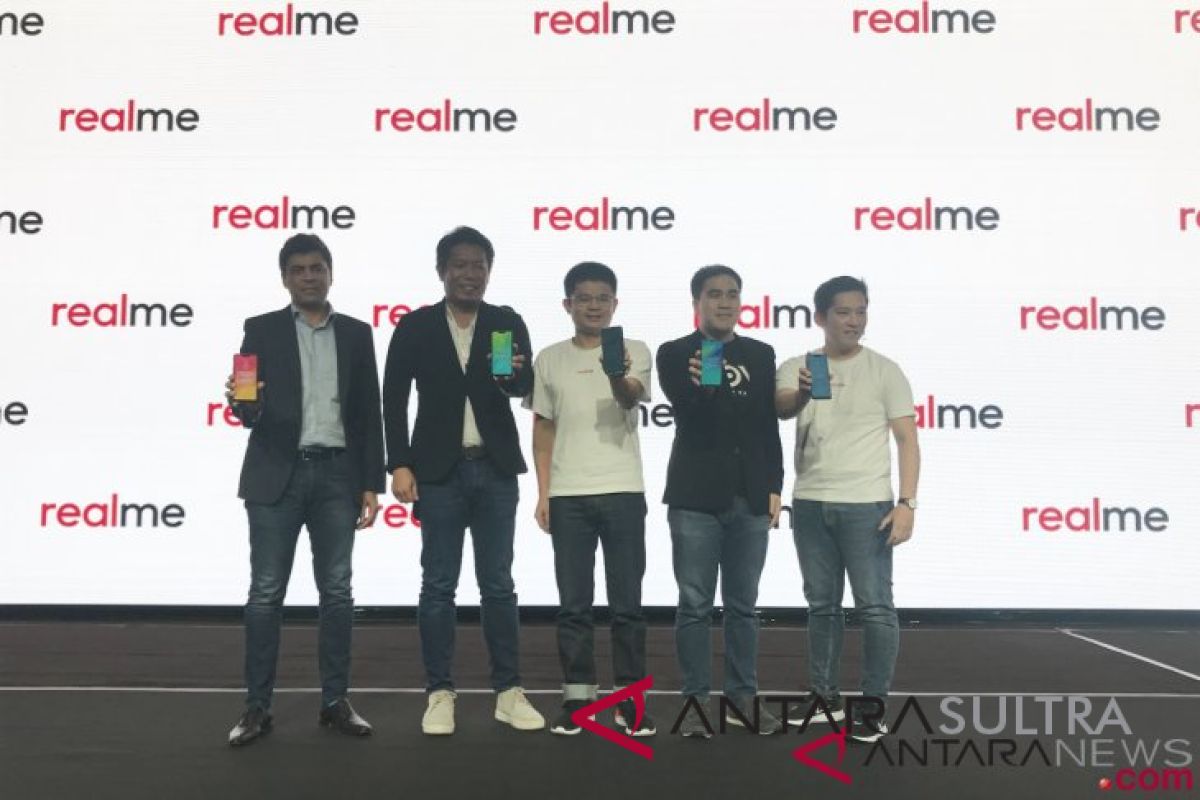 Bawa tiga produk, ponsel Realme resmi masuk pasar Indonesia