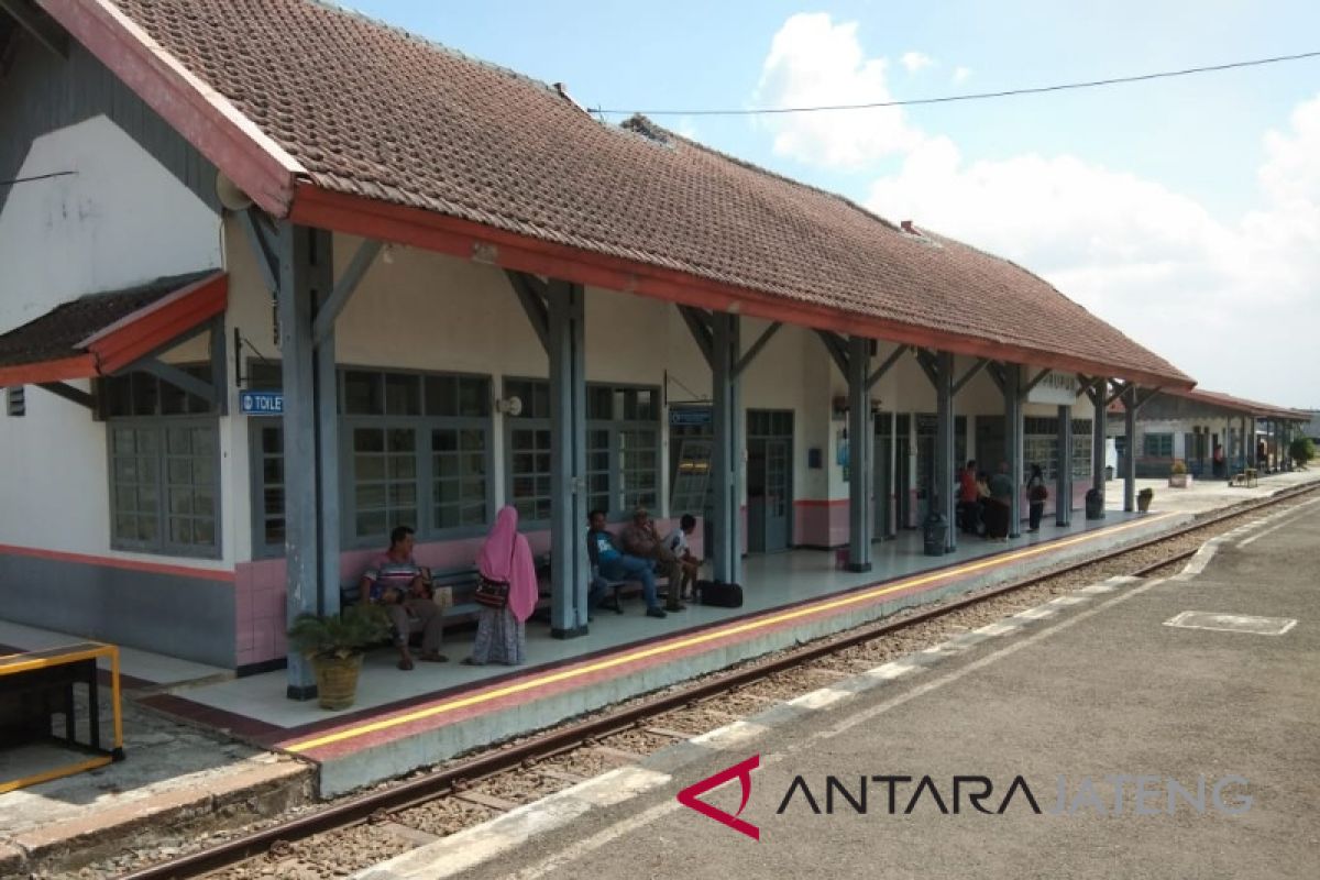 Beroperasi kembali, volume penumpang di Stasiun Prupuk tinggi