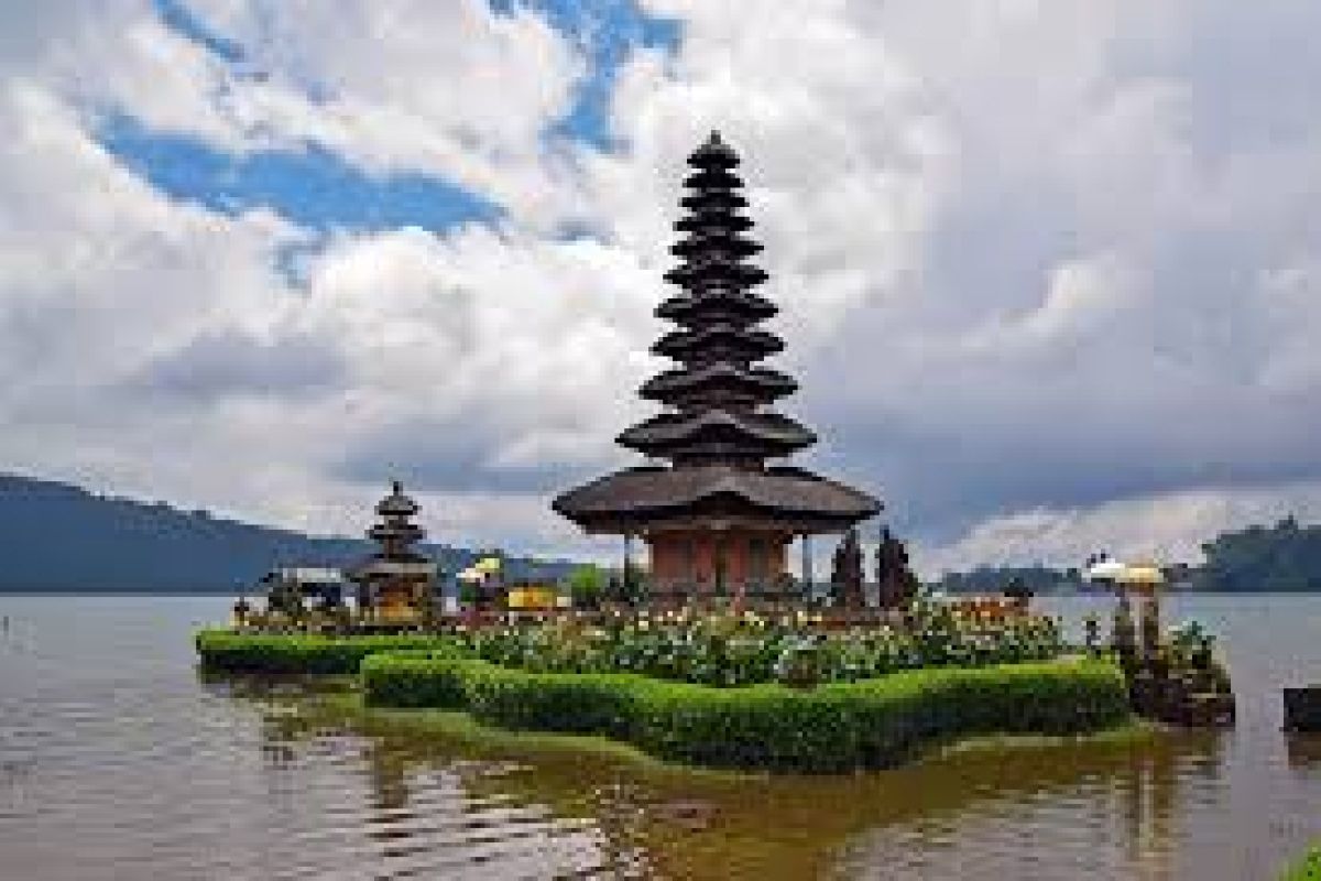 Nusa Dua Bali proyek percontohan destinasi wisata normal baru